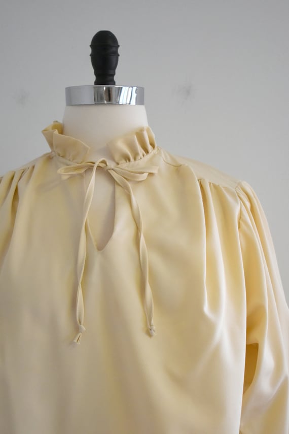 1970s/80s Beige Full Sleeve Blouse - image 2