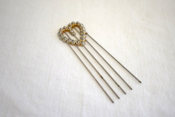 1940s Heart Metal Hair Comb - image 2