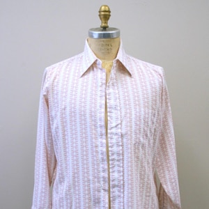 1970s Men's Red and White Printed Shirt