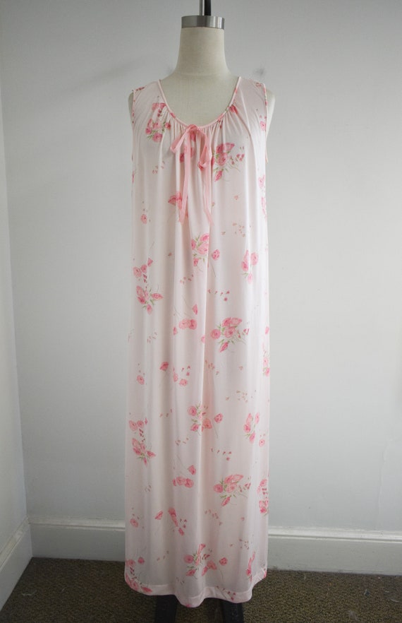 1960s Long Pink Floral Night Gown - image 3