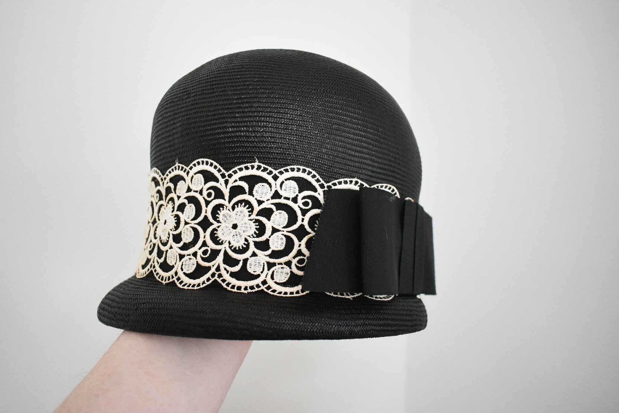 1960s Miss Eileen Black Straw Mod Hat - Etsy display picture 3