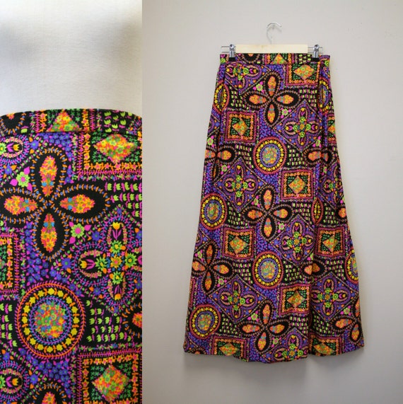 1960s Black and Neon Printed Maxi Skirt - image 1