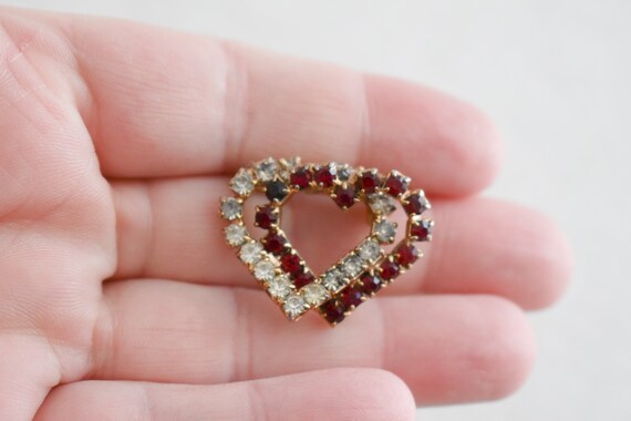 Vintage Rhinestone Interlocking Hearts Brooch - image 2