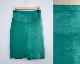 1980s Forenza Kelly Green Leather Pencil Skirt