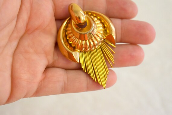 1940s Coro Gold Fringe Metal Brooch - image 6