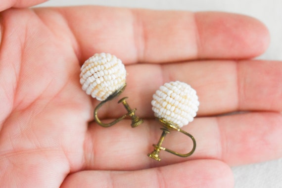 1930s/40s White Seed Bead Ball Screw Back Earrings - image 3