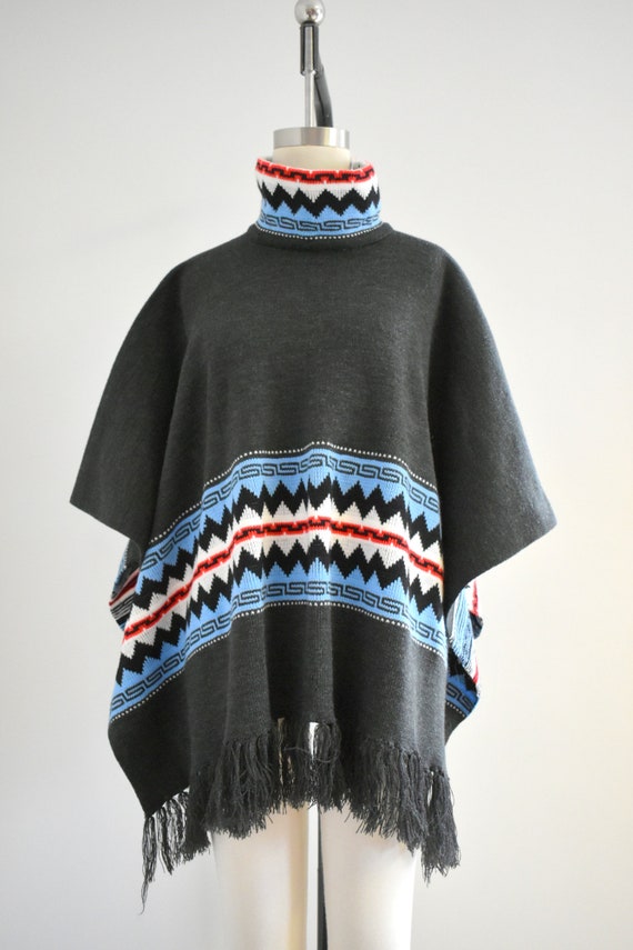 1970s Geometric Sweater Poncho - image 2