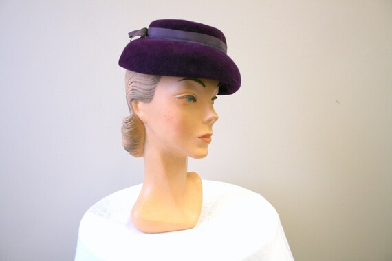 1940s Purple Wool Velour Hat