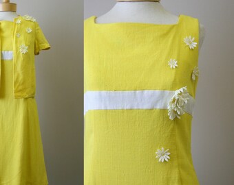 1960s Minx Modes Yellow Daisy Dress and Jacket Set