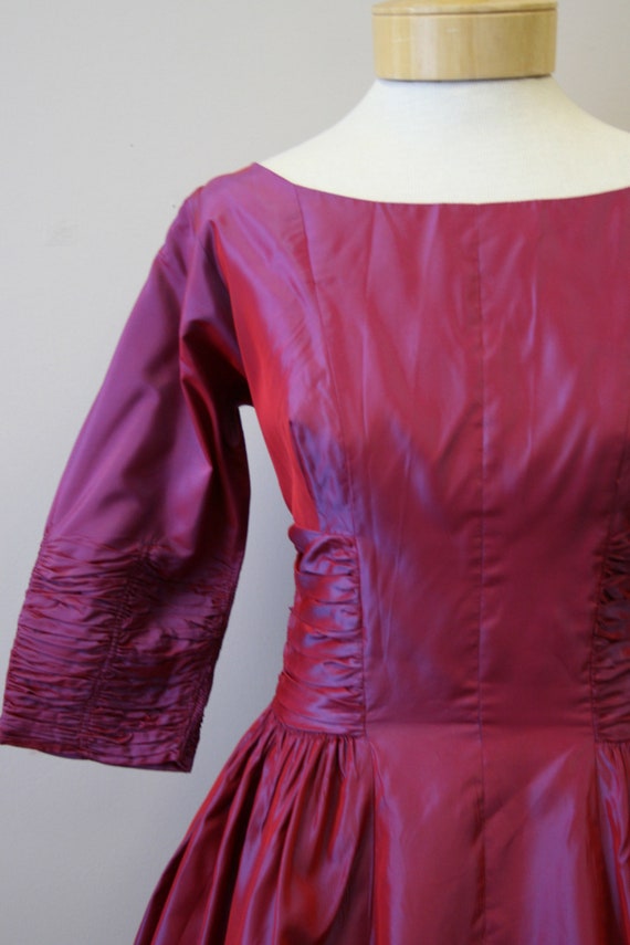 1950s Iridescent Purple Taffeta Dress - image 2