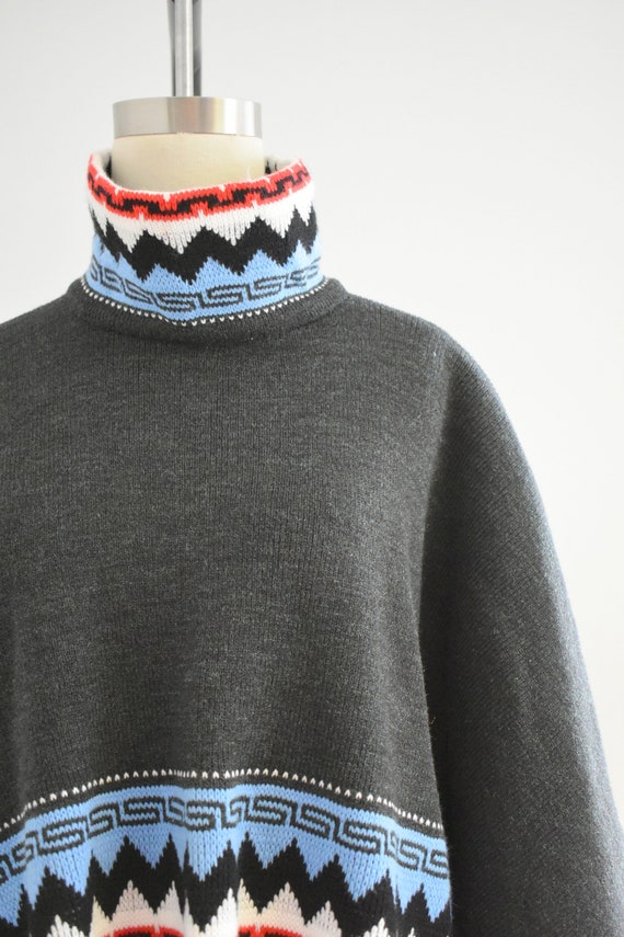 1970s Geometric Sweater Poncho - image 3