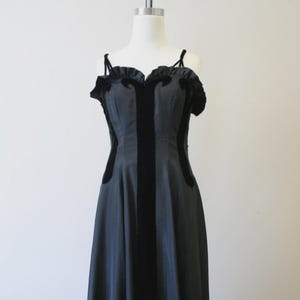 Late 1930s Fashion Originator&#39;s Guild Black Silk Faille and Velvet Evening Gown