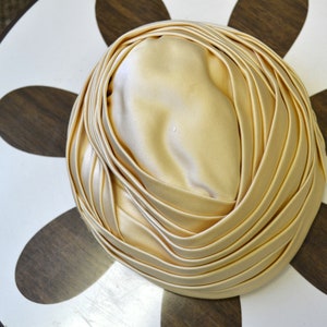 1950s Edna Mye Cream Satin Turban Style Hat image 4