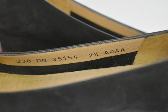 1980s Salvatore Ferragamo "Vara" Black Suede Shoe… - image 6