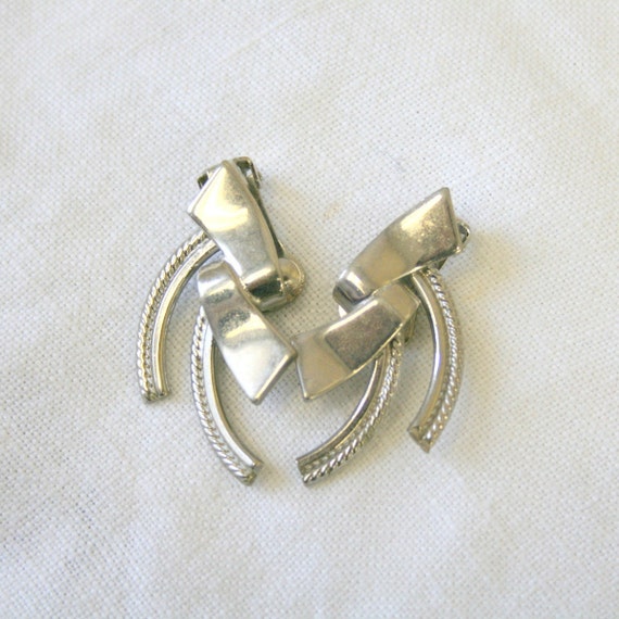 1950s Alice Jewelry Silver Clip Earrings - image 1