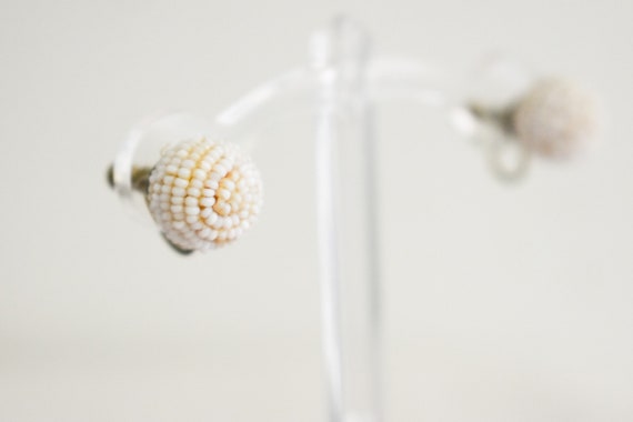 1930s/40s White Seed Bead Ball Screw Back Earrings - image 5