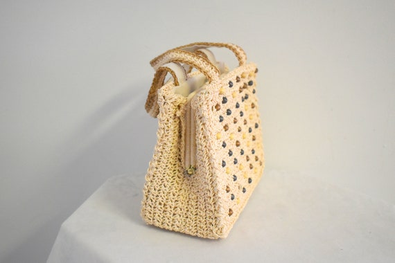1960s Magid Cream Crochet Handbag with Wooden Bea… - image 4