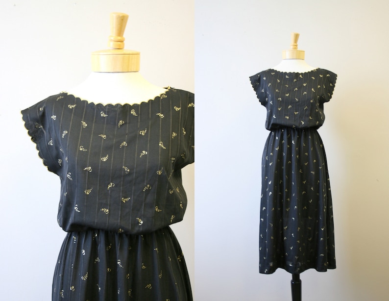 1970s80s Black and Gold Shell Print Dress