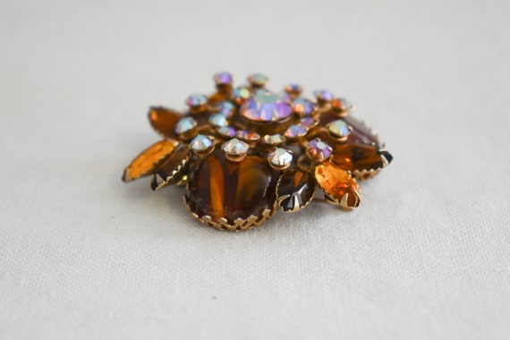 1950s Judy Lee Autumnal Rhinestone Brooch - image 4