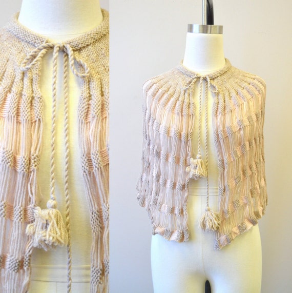 1930s Neutral Wool Knit Capelet