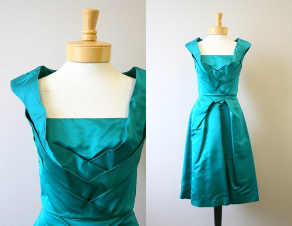 1950s Emerald Green Satin Cocktail Dress