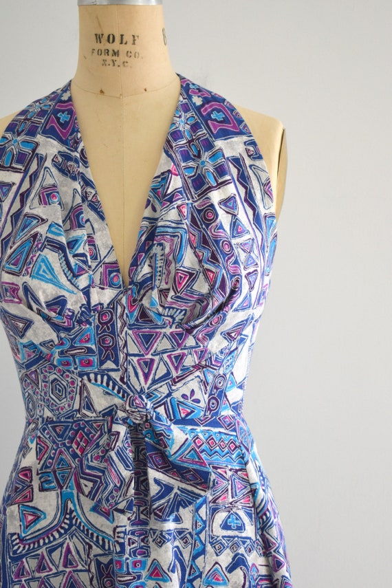 1960s Purple Polynesian Print Barkcloth Maxi Halt… - image 3