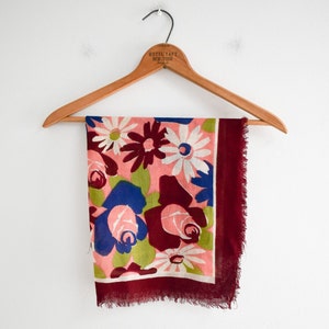 1940s Floral Fringed Scarf