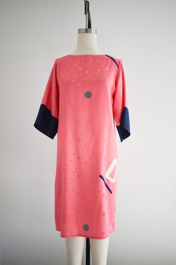 1980s Coral and Navy Kimono Sleeve Dress - image 2