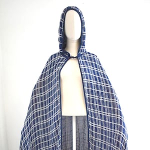 1940s Navy and Cream Woven Plaid Hooded Cloak