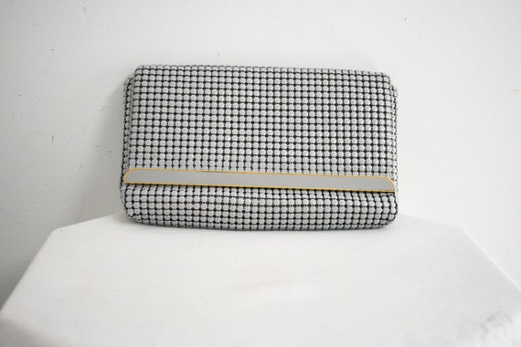 1970s/80s Gray Metal Mesh Purse - image 2