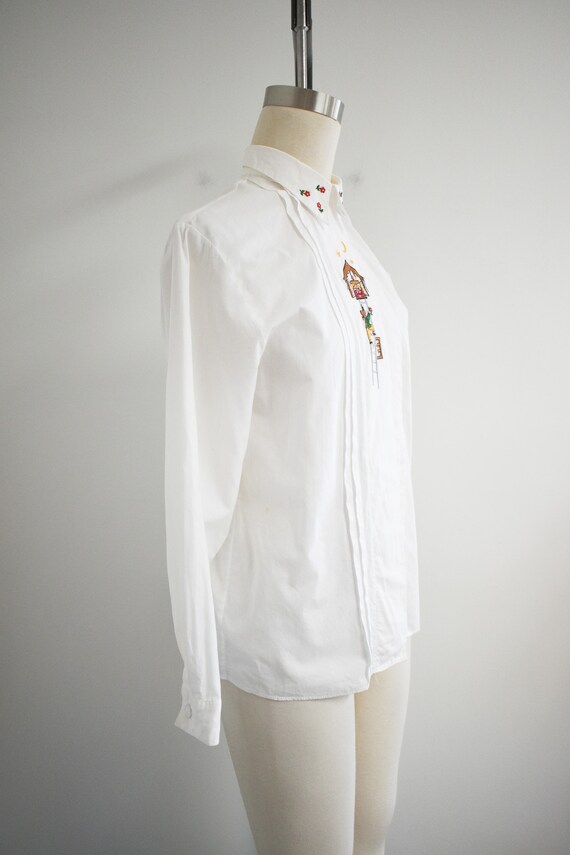1990s Embroidered White Cotton Blouse - image 5