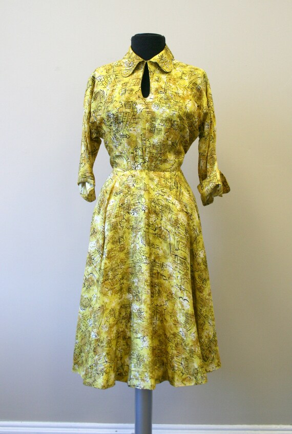 1940s Yellow Printed Silk Dress with Rhinestones - image 3