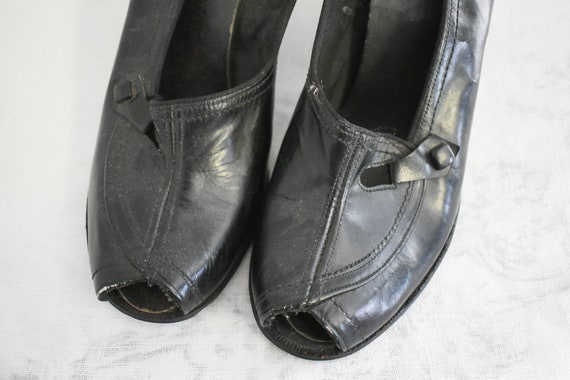 1940s Black Leather Peep Toe Heels, Size 6B - image 2