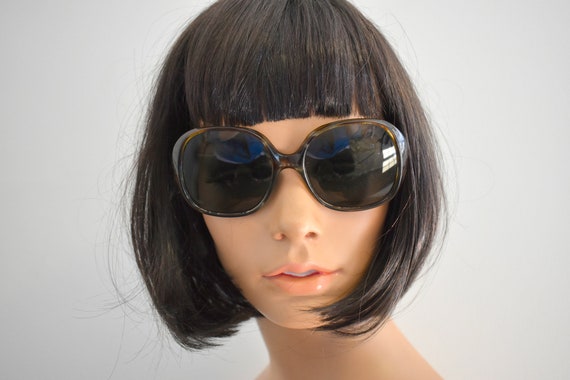 1970s Oversized Green Plastic Sunglasses - image 2