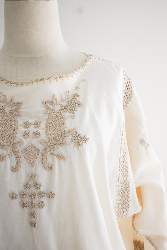 1980s Beige Blouse with Embroidery and Crochet Tr… - image 3