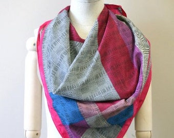 1980s Marie France Houndstooth Scarf