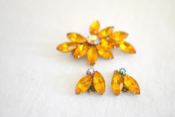 1960s Orange Rhinestone Brooch and Clip Earrings … - image 2