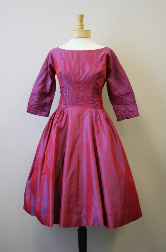 1950s Iridescent Purple Taffeta Dress - image 3