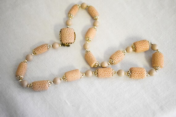 1970s Beige Textured Bead Necklace - image 2