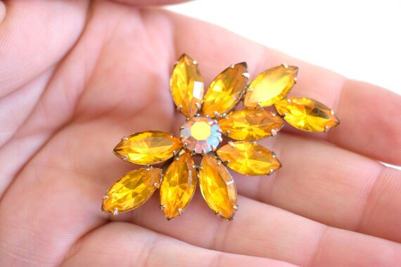 1960s Orange Rhinestone Brooch and Clip Earrings … - image 3