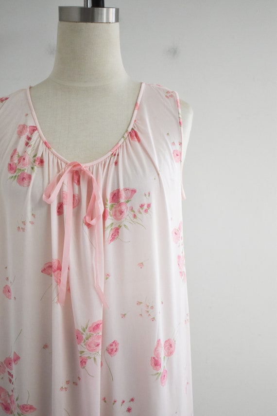 1960s Long Pink Floral Night Gown - image 2