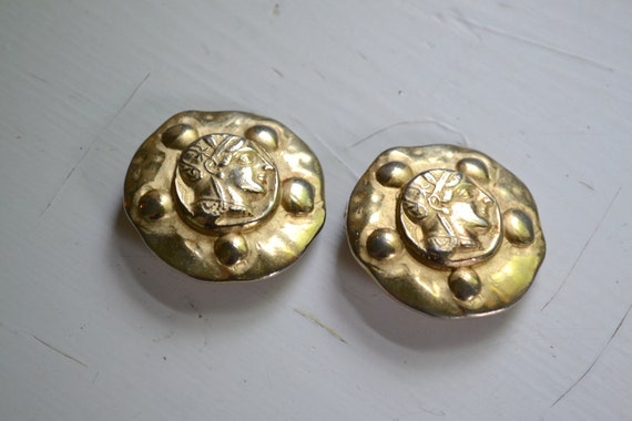 1980s Roman Coin Style Clip Earrings - image 2