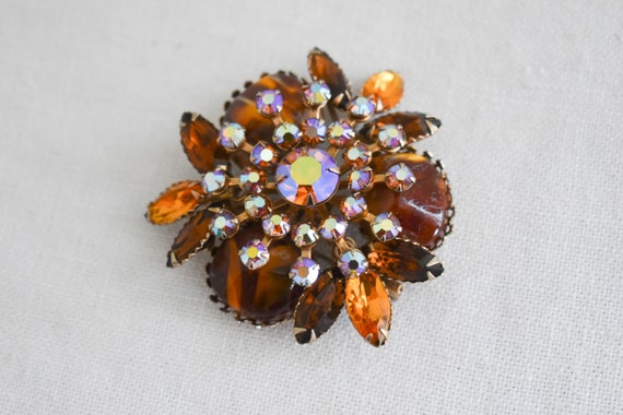 1950s Judy Lee Autumnal Rhinestone Brooch - image 2