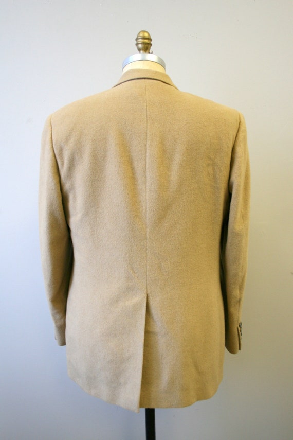 1980s Bill Blass Camel Hair Sports Coat - image 5