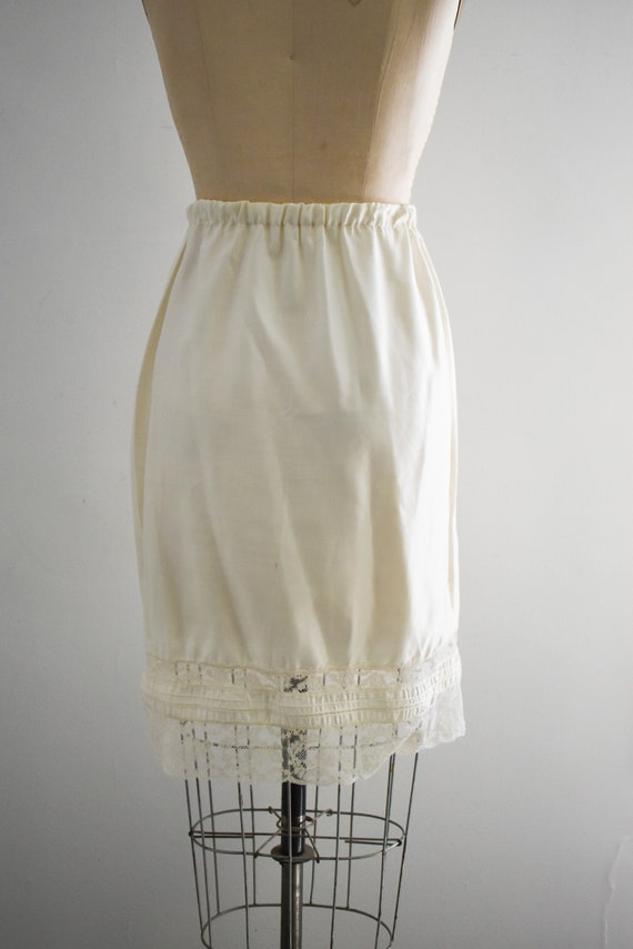 1960s Cream Half Slip Gem