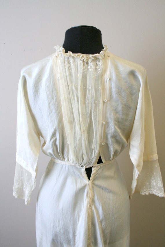 Edwardian Cream Silk Dress - image 6