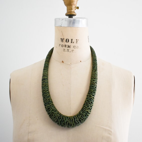 1970s/80s Green Wooden Graduated Disc Necklace