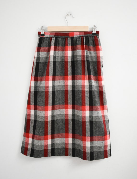 1980s Red, Black, and White Plaid Skirt - image 2