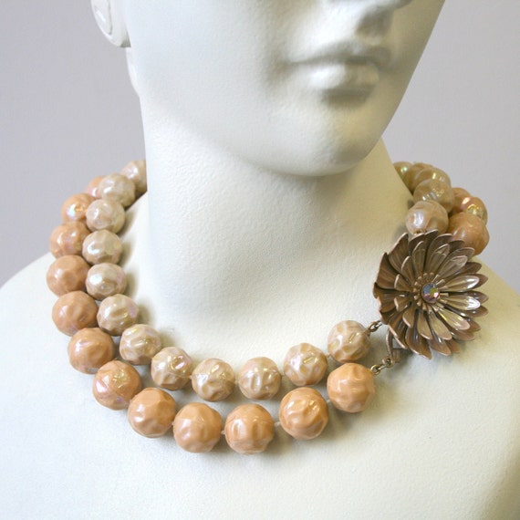 1960s Enamel Flower Clasp Bead Necklace - image 1