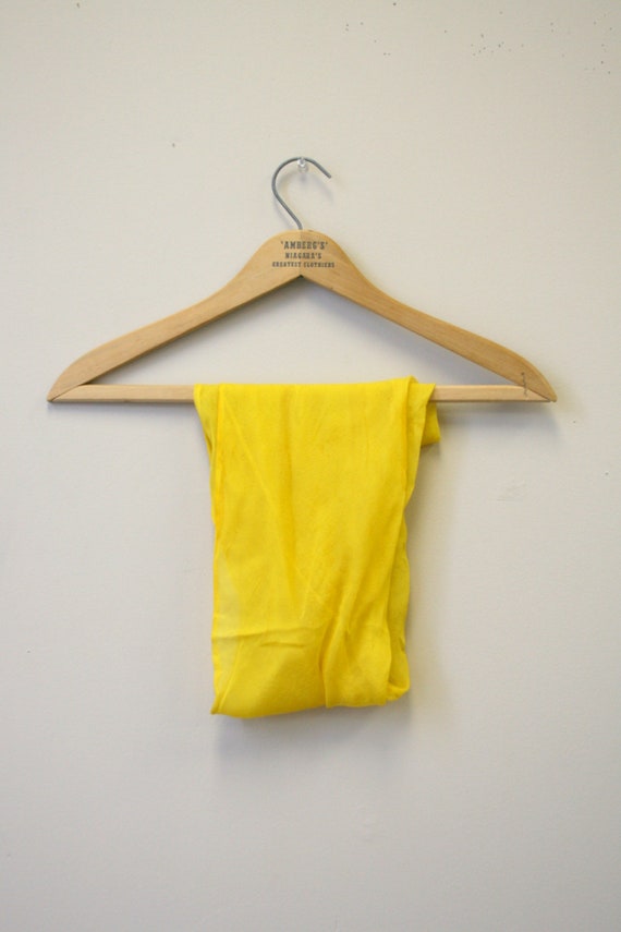 1960s Yellow Chiffon Cowl Scarf - image 4